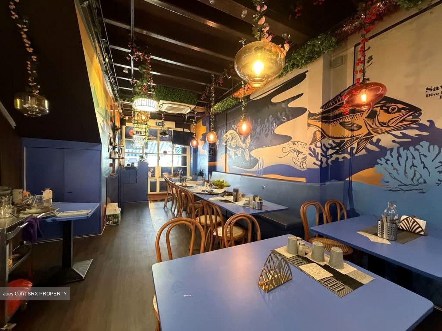 Desker Road (D8), Retail #605342681